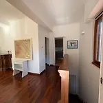 Laurina House