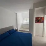 Laurina House